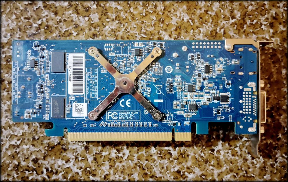 AMD Radeon HD 7470 / 1 GB, 64-bit