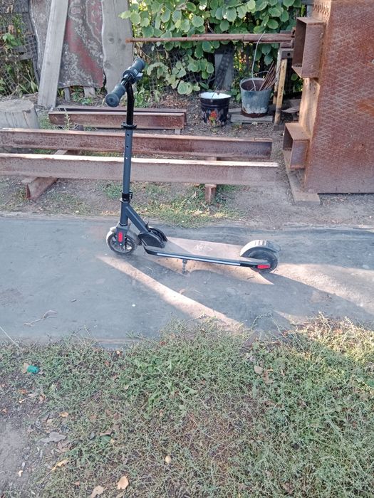 Продаю элекрический самокат