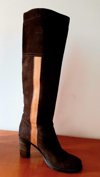 Cizme dama , piele intoarsa