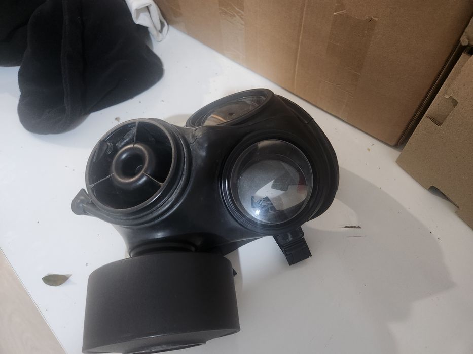 Продам противогаз спецназа SAS САС