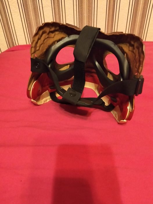 Маска динозавра новая