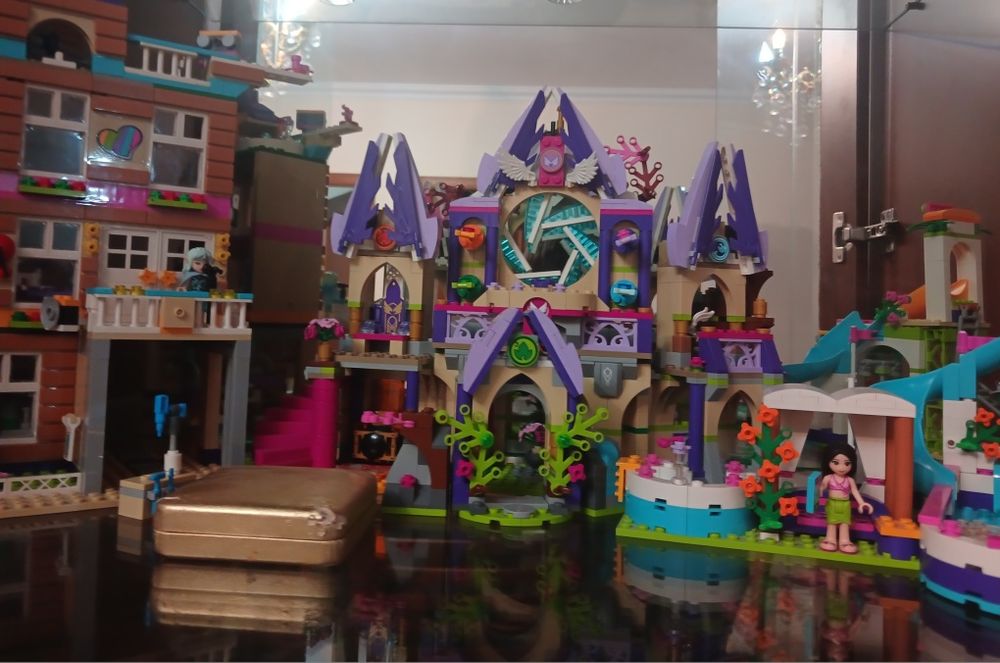 Продам лего елвес.