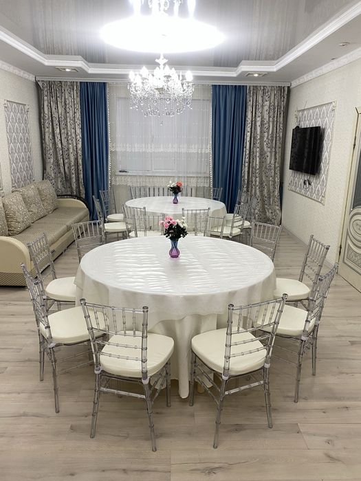 Прокат стол со стульем ,Арендага биік стол отырғыштарымен беріледі