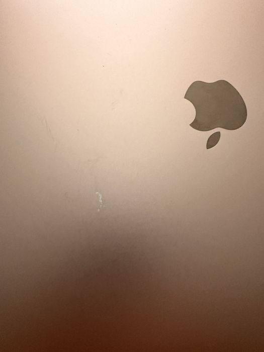 Apple MacBook AIR 2019, i5, true tone