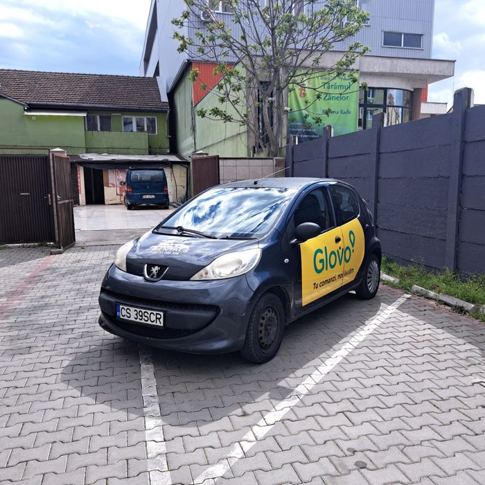 Inchiriez Autoturism / Rent a car ( inchiriere masina / auto )