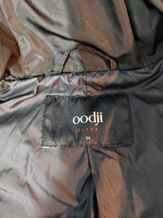 Продам куртку на девочку подростка