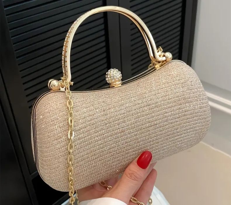 Элегантная мини сумочка с блестками