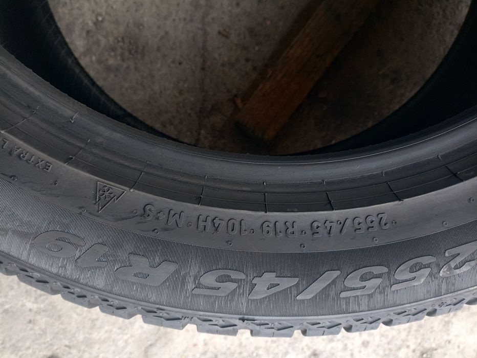 2 anvelope AllSeason Pirelli 255/45 R19 dot 4221