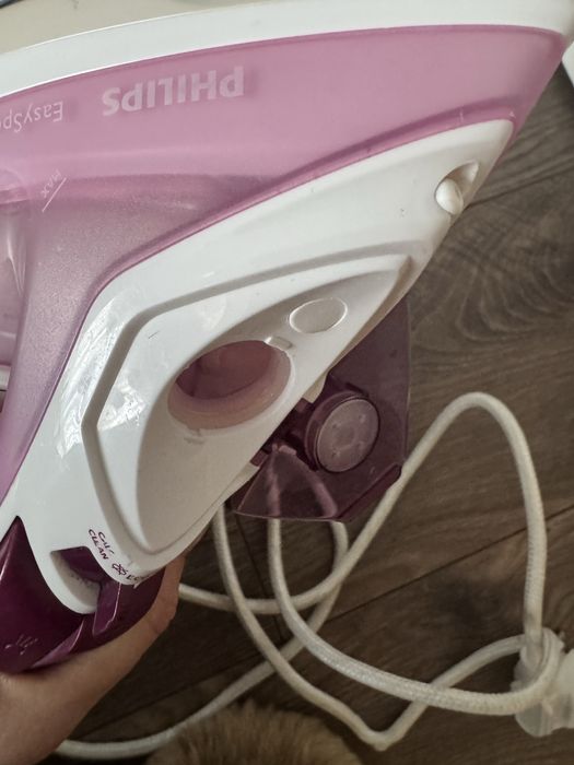 Парна ютия  Philips EasySpeed 2100W верикална и хоризонтална пара