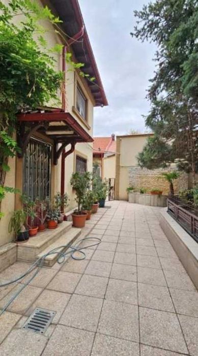 Oferta Paste - Casa individuala (singur in curte), zona centrala