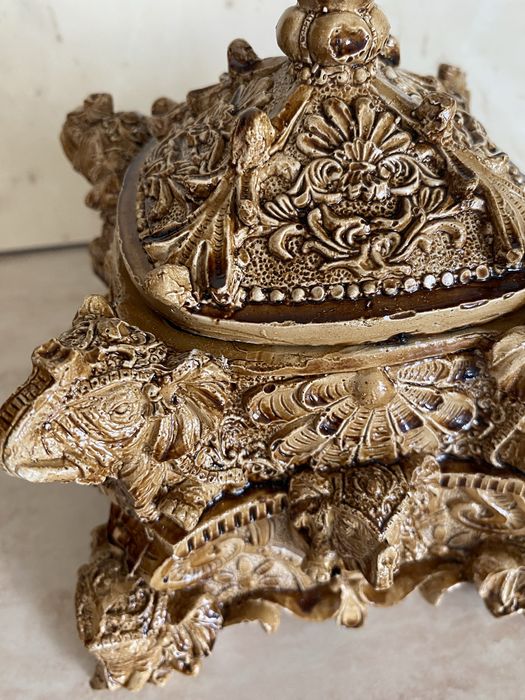 Декоративна кутия