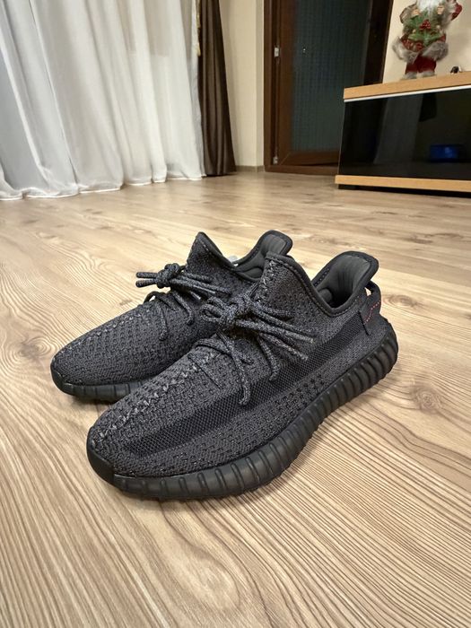 Adidasi Yeezy 350 noi
