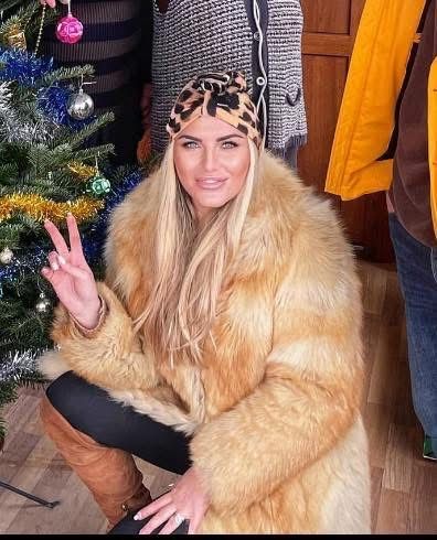 Haina blana naturala  vulpe 100%