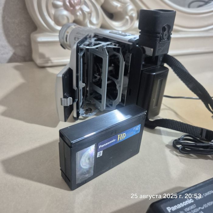 Видеокамера Panasonic NV-VZ18