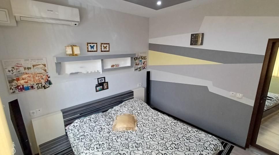 Продава се Къща в София, Иван Вазов - 207 кв.м за 2416 €/кв.м - Снимка #3