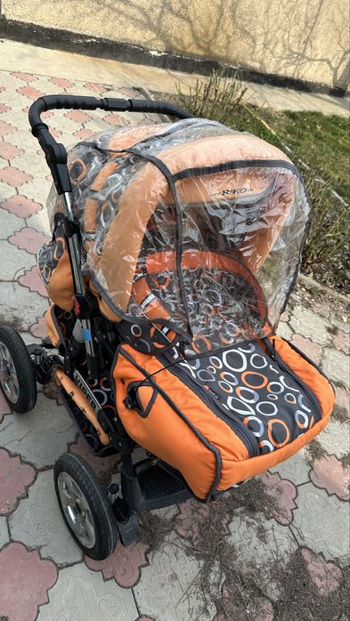 Продам коляску (всесезонная)