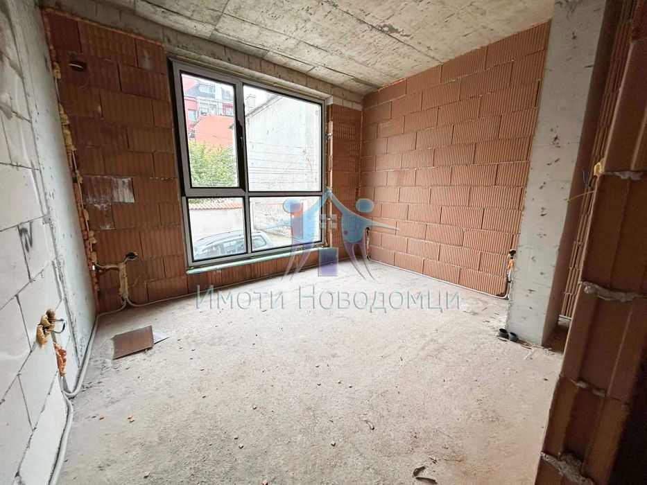 Двустаен, Шумен, Център