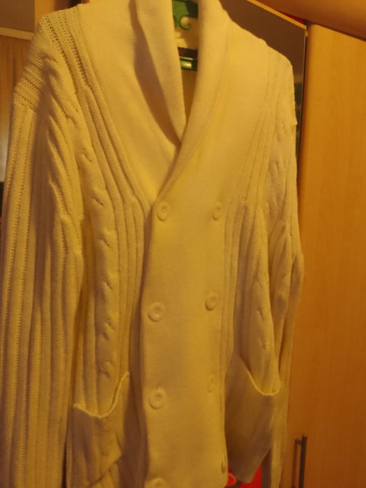 Pulover modern și gros bărbătesc ,cu nasturi ,mărime XXL , Italy