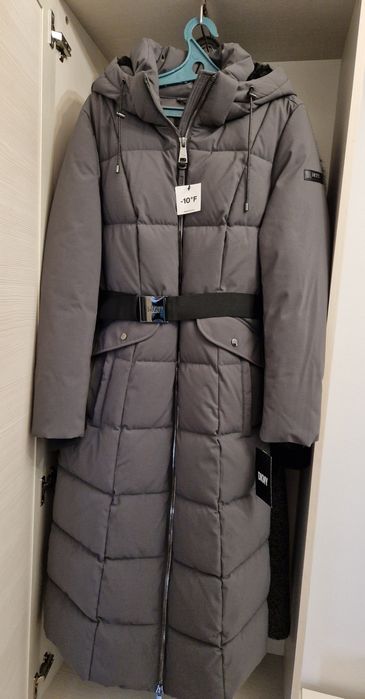 Пуховик зимний DKNY