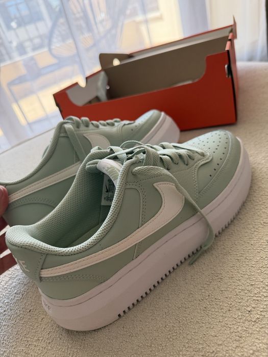 Nike court vision alta