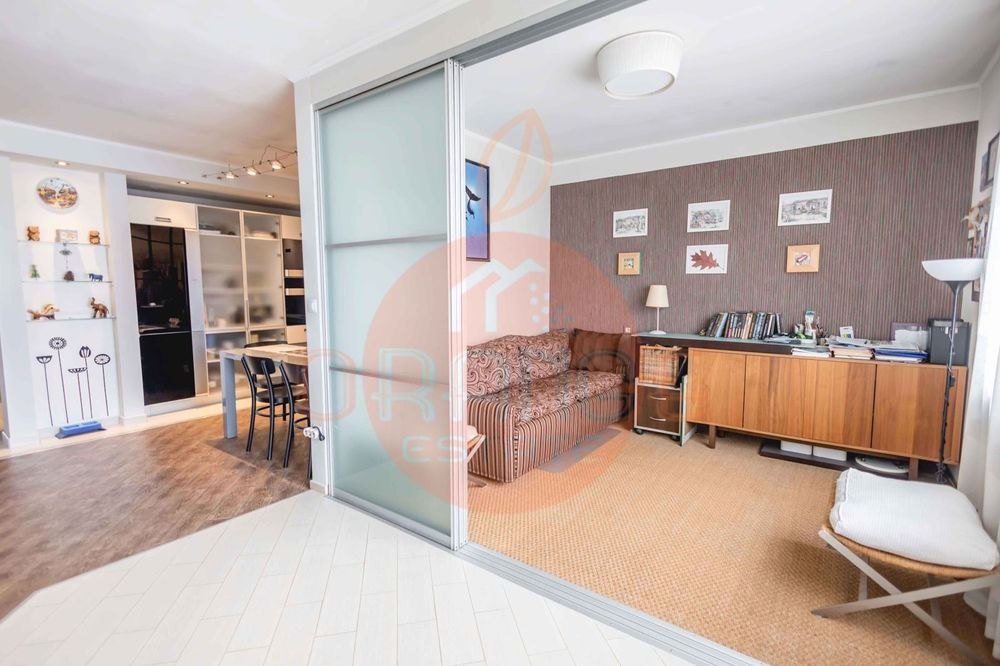 Продава се Четиристаен апартамент в София, Витоша - 140 кв.м за 1822 €/кв.м - Снимка #3