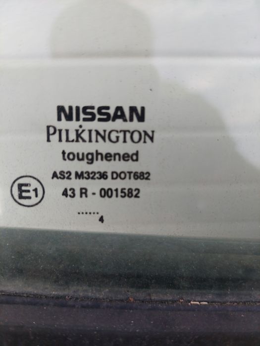 Usa dreapta oglinda dreapta nissan almera 2003 -2006