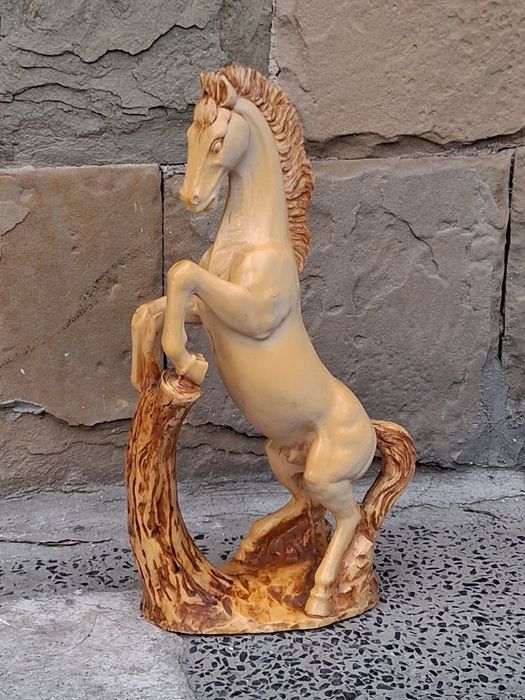 Красива Фигура Статуетка Кон