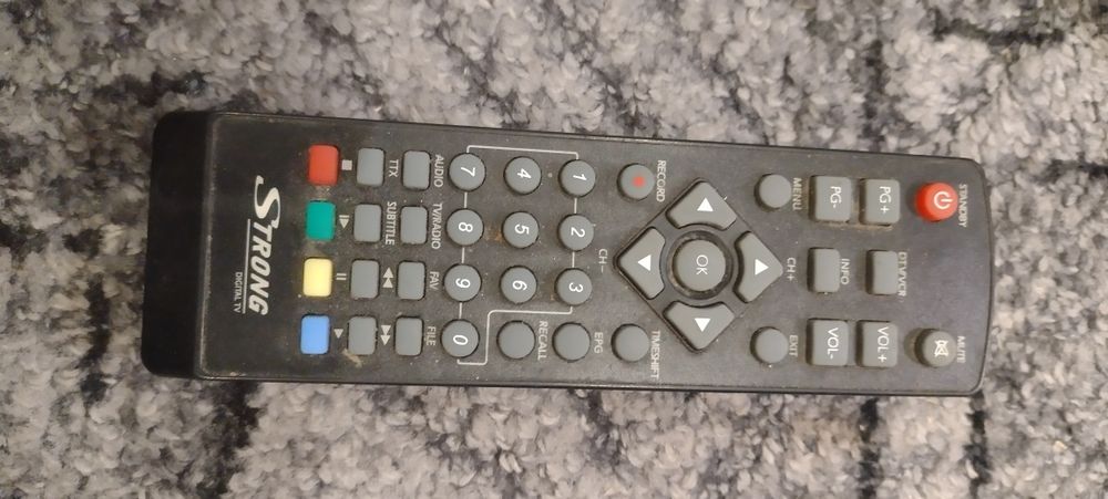 Два броя цифрови dvb-t2 декодери(неработещи)