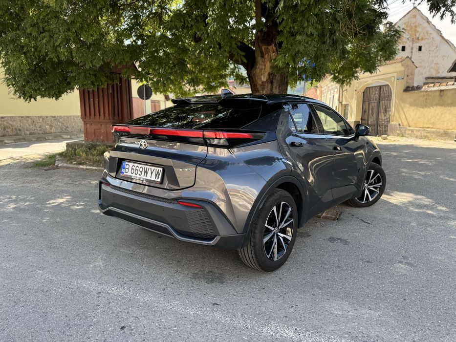 TOYOTA C-HR 2025 — imagine 3