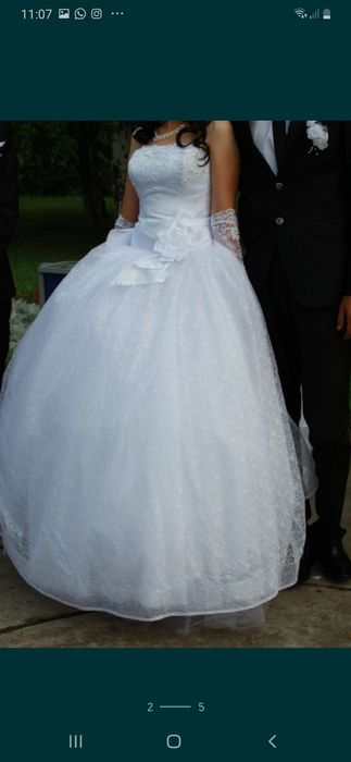 Свадебное платье