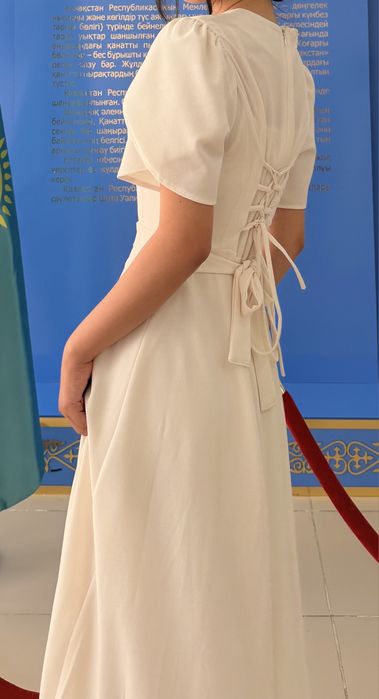 Белое платье для выпускного ( надевала 1 раз)