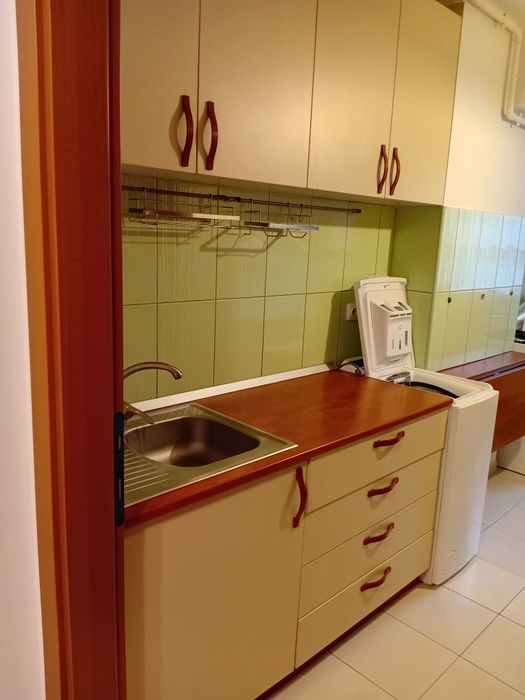 Închiriez garsoniera Confort City