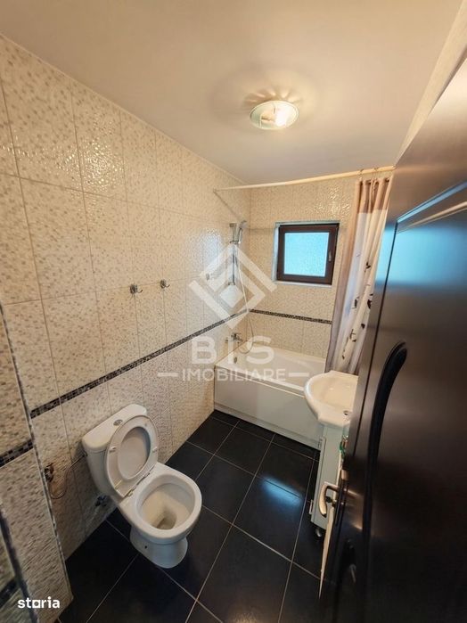 Apartament 3 camere modern, utilat/mobilat, Parcare + Spațiu joacă