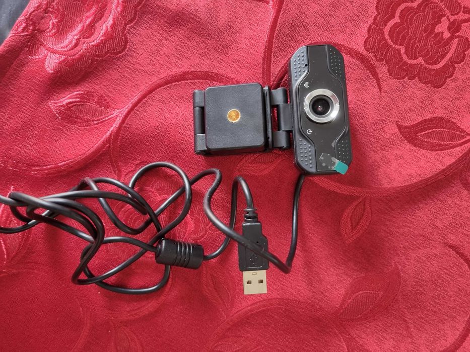 Camera web calculator noua