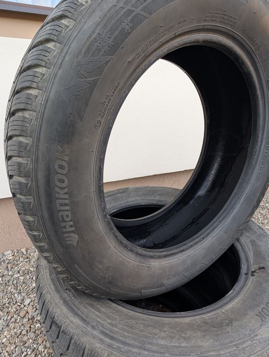 Anvelope iarna 215 65 R 17