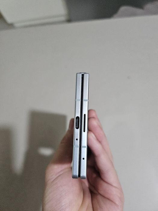 Продам Samsung Z Fold 7 512gb!