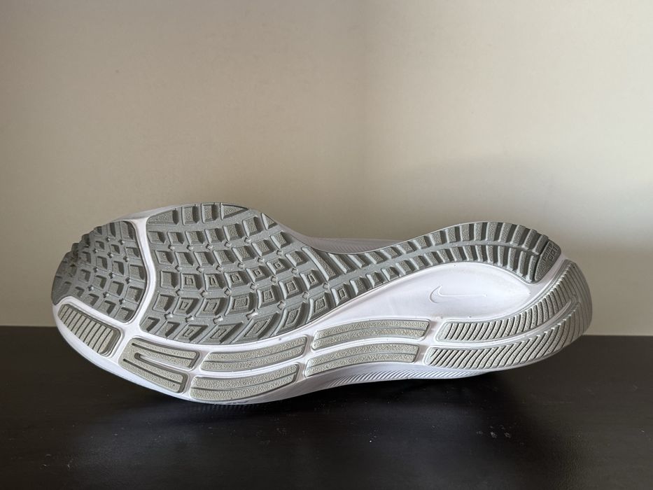 Nike Air Zoom Pegasus 38/ 40.5номер 26см Стелка Като Нови