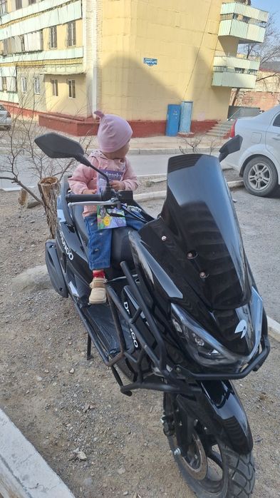 Скутер на бензине