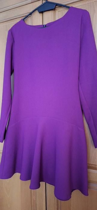 Дамска рокля в лилаво