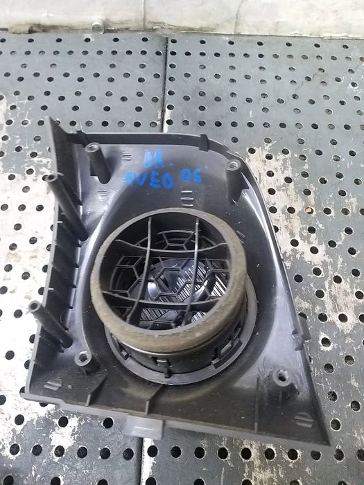 Grila ventilatie bord dreapta chevrolet aveo t250