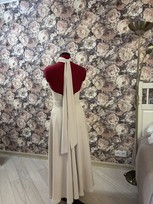 Продам платья для выпускного вечера