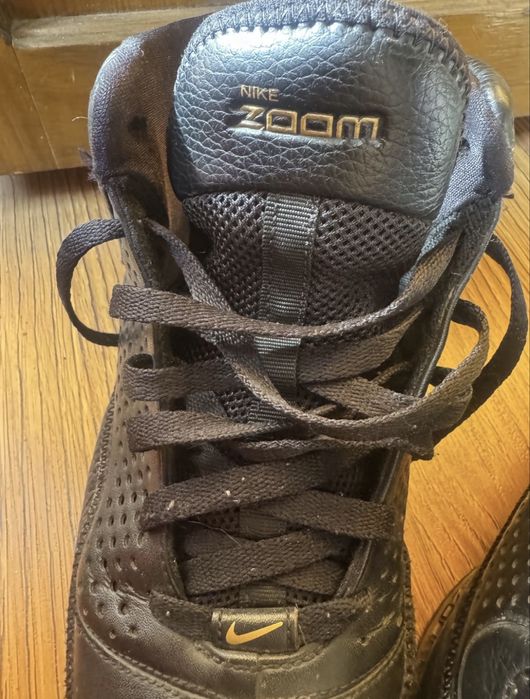 Продам вещи( обувь джинсы)