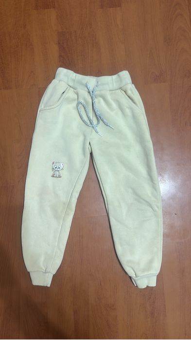 Штаны на девочку на рост 100-110