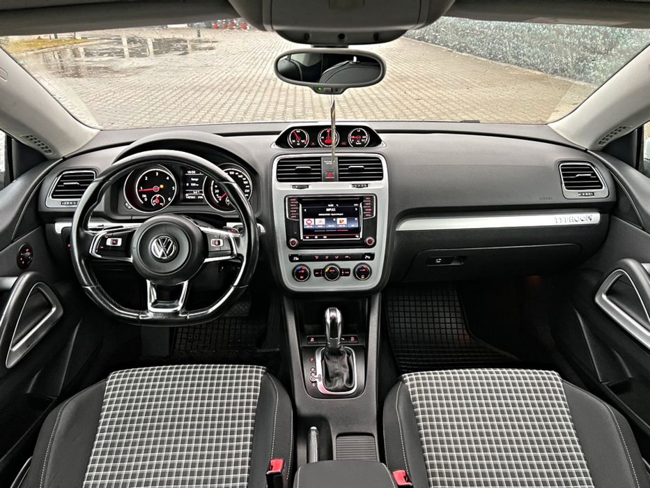 VW Scirocco 2.0 TDI 150 CP | R-Line | Automat | 2016