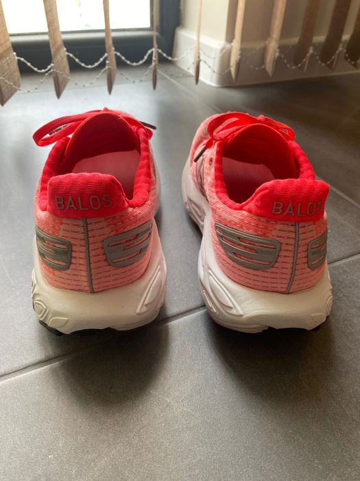 Обувки за бягане New balance Balos