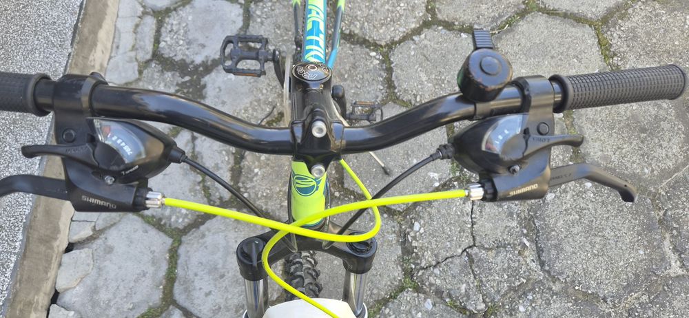 Колело 26 цола подходящо за момче или момиче