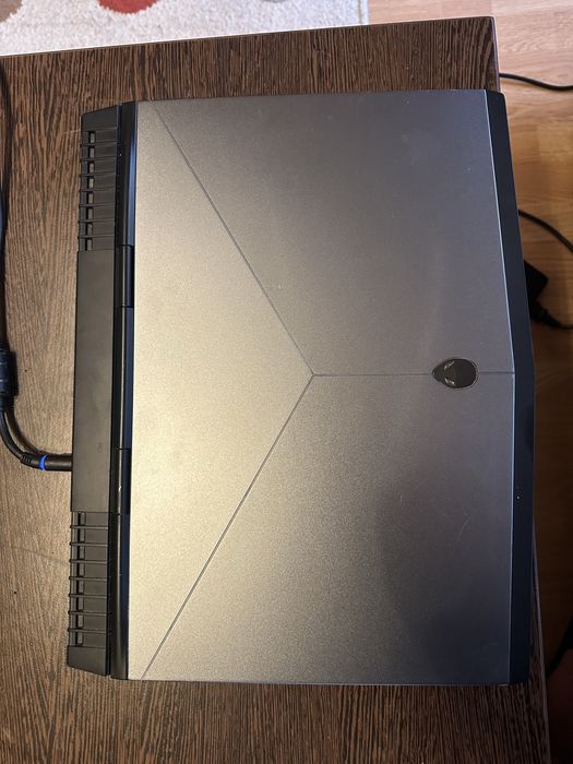 Laptop dell alienware r3