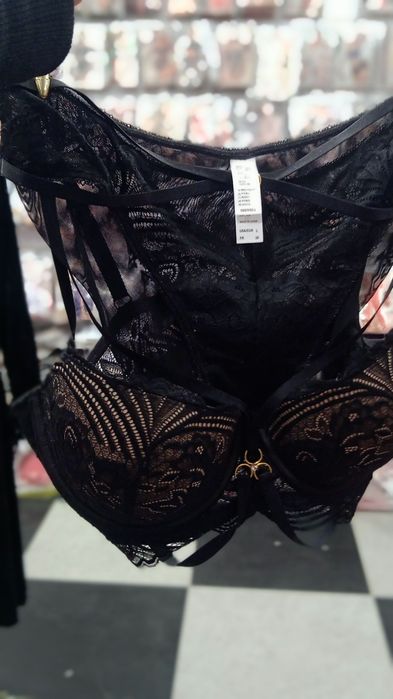 Komplekt ichki kiyimlar