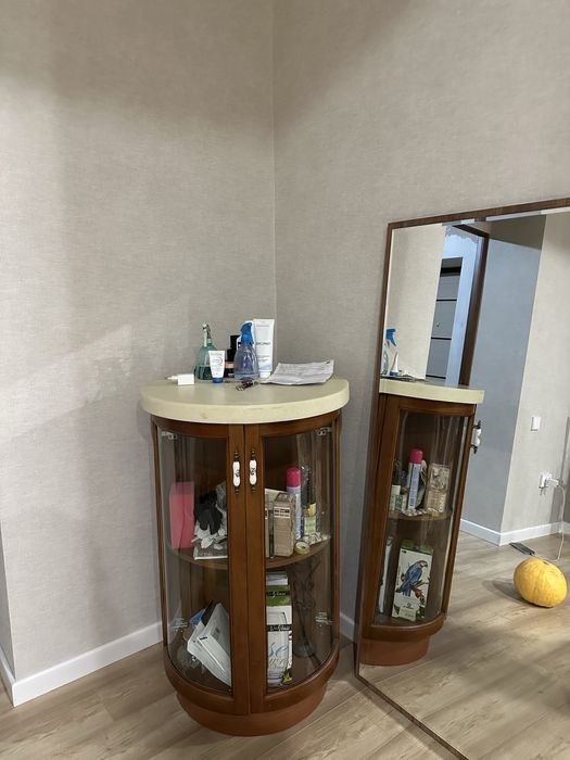 Продаю стол, комод и мойку