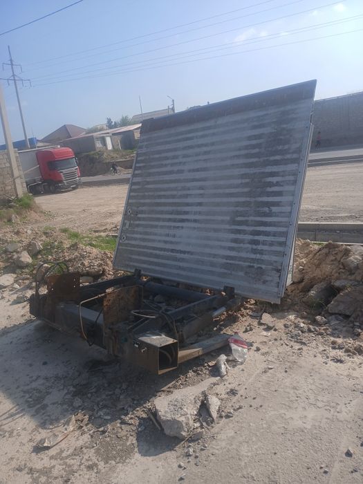 Задний лопатка машины